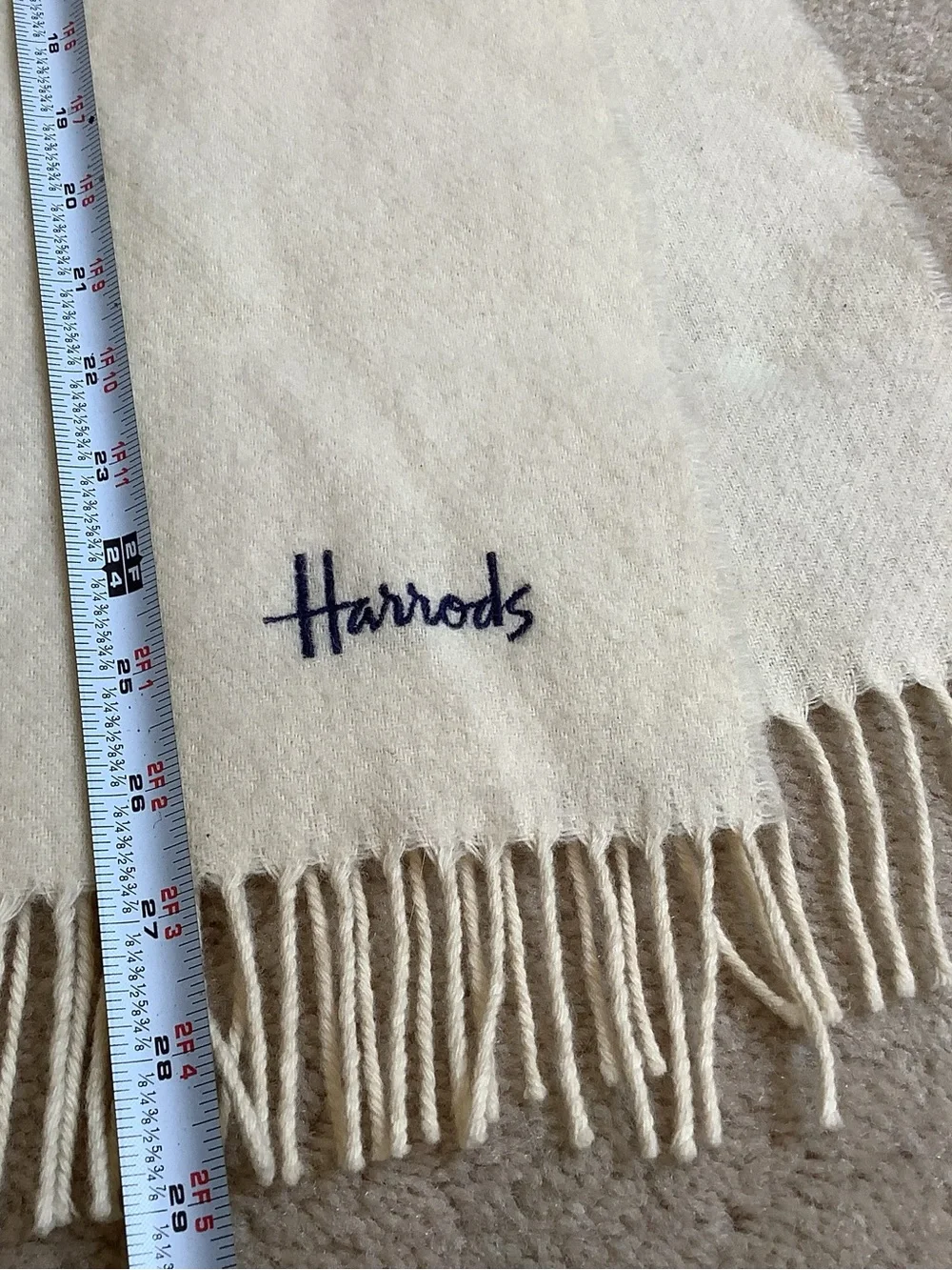 Harrods Mans Shop Lambswool scarf
